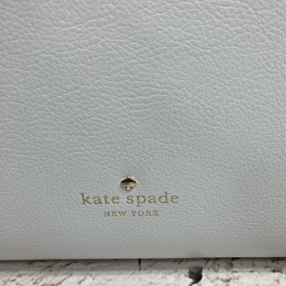 KATE SPADE GREENE STREET KAIA (white dove) Perfect bag Travel Bag! Holds a lot - Picture 7 of 15